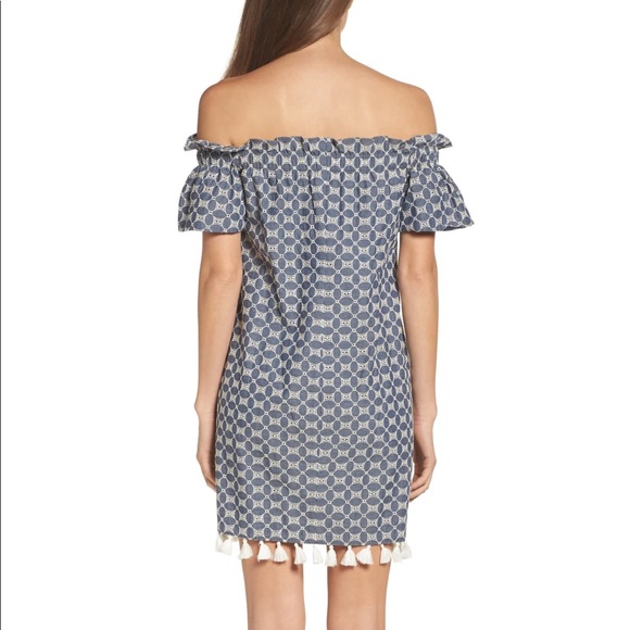 Off the Shoulder Dress - Picture 2 of 5